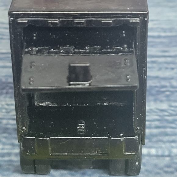 Vtg Ertl 1/64 scale Diecast AG ONE By White-New Idea semi tractor trailer black - Picture 11 of 12